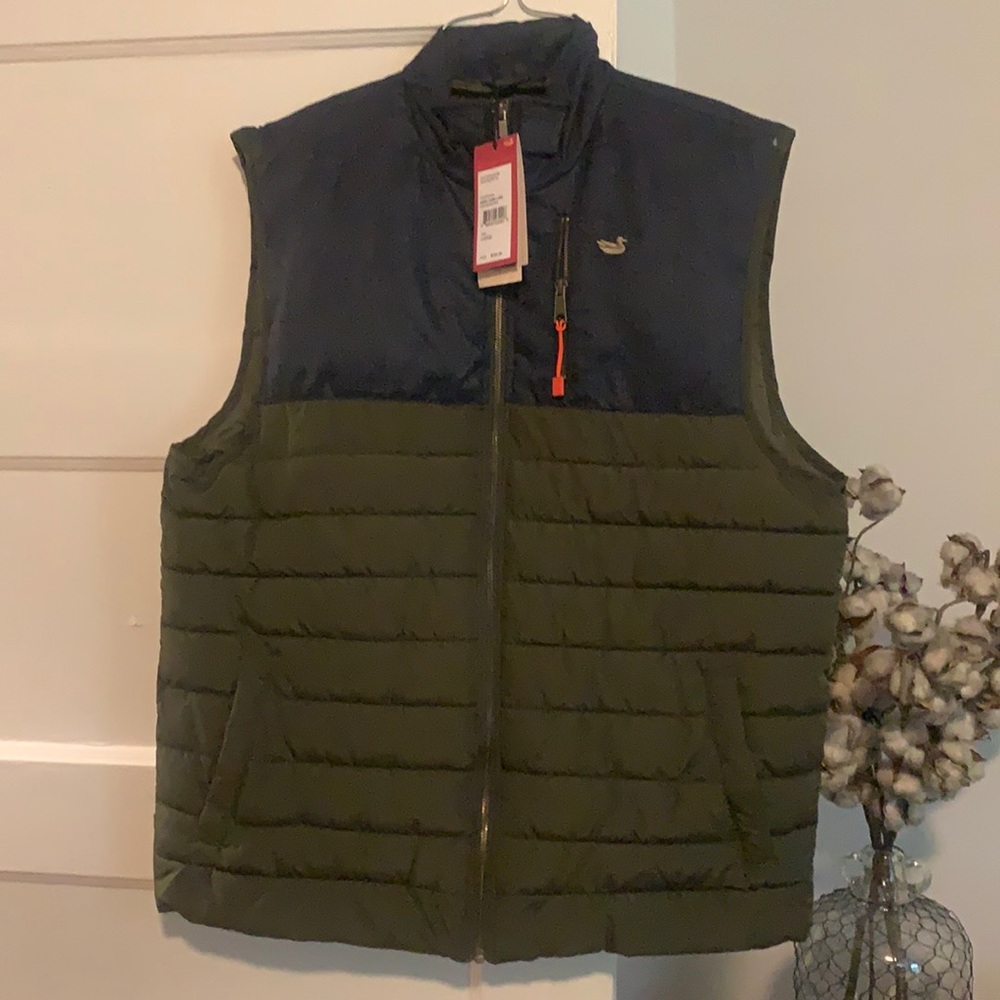 Men’s Southern Marsh down vest.